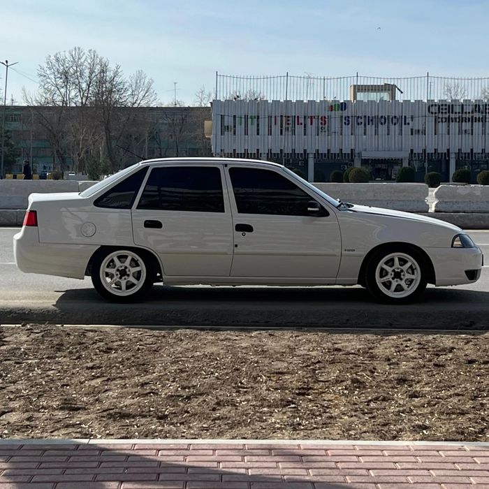 Sport diska baloni bilan 15