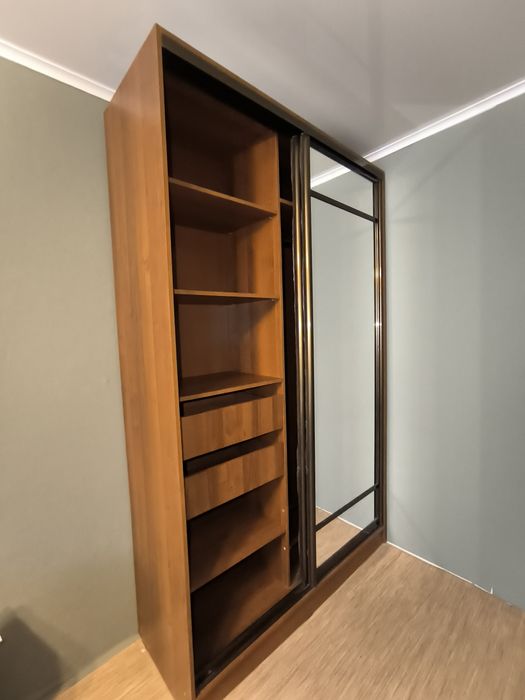 Продам Шкаф купе