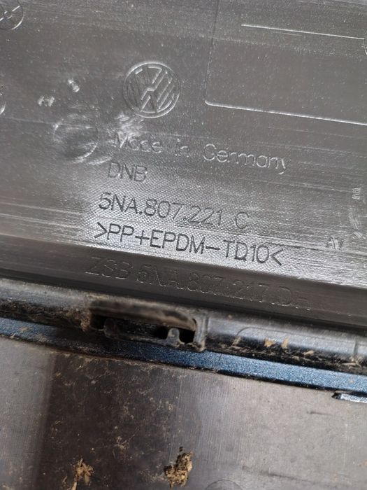 Bara fata VW Tiguan 2 Facelift an 2020-2024