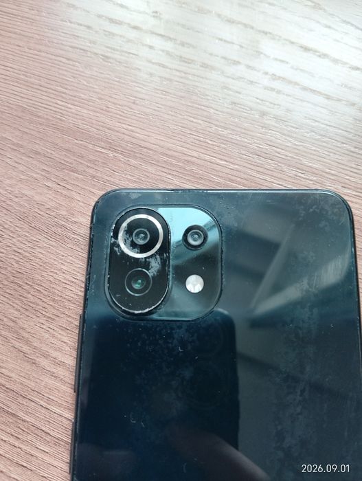 Xiaomi mi 11 128 гб, хорошее состояние