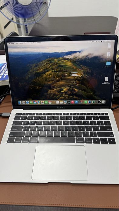 Macbook Air  8 / 128