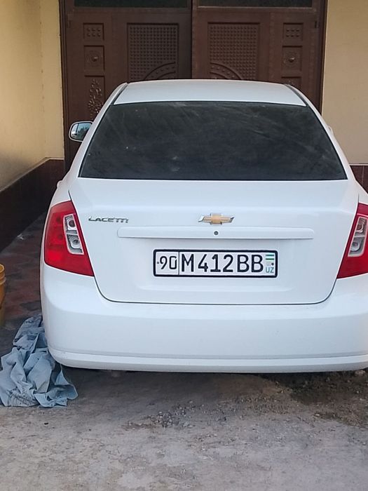Автомабил шевралет жентра