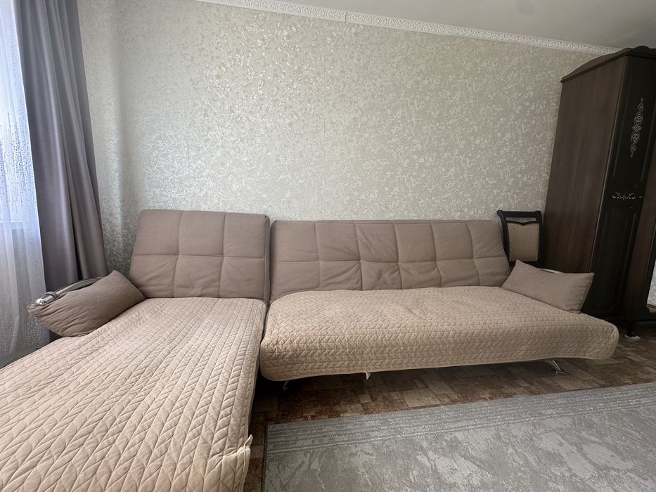 Продам диван угловой в хорошем состоянии