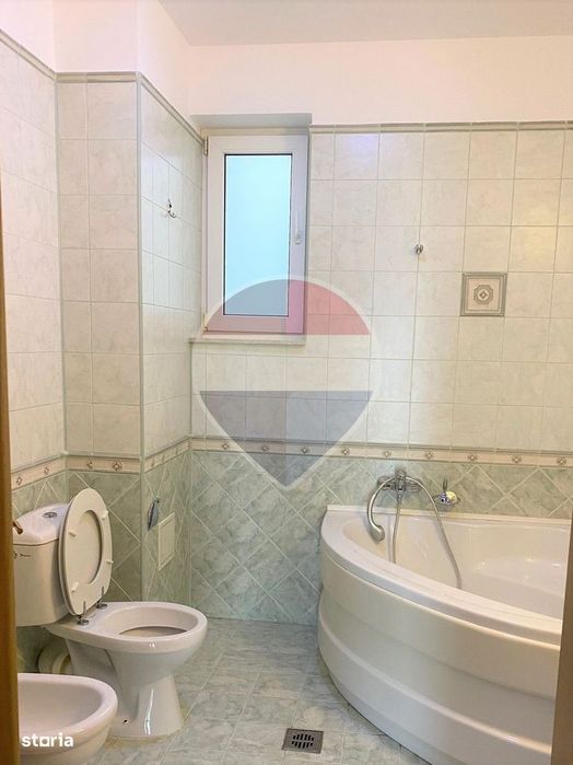 INCHIRIERE Apartament cu 4 camere in zona Herastrau