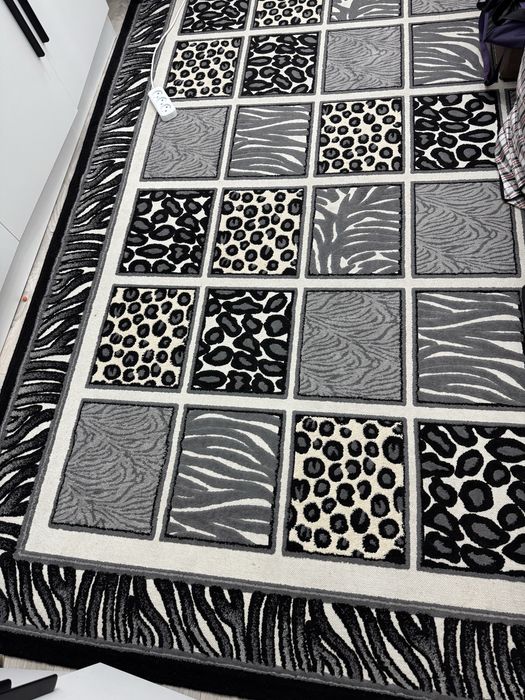 Срочно продам ковры 2 шт