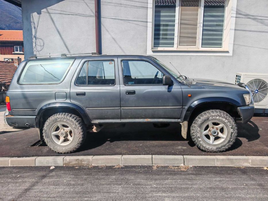 Джип Toyata 4 runner