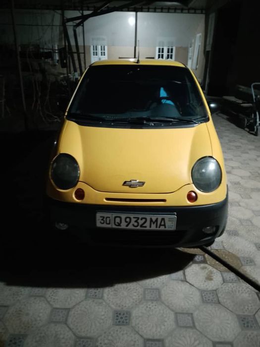 Sotiladi 3300 $ narmali moshin xolati urtacha joyiga kelishamiz 2007 y