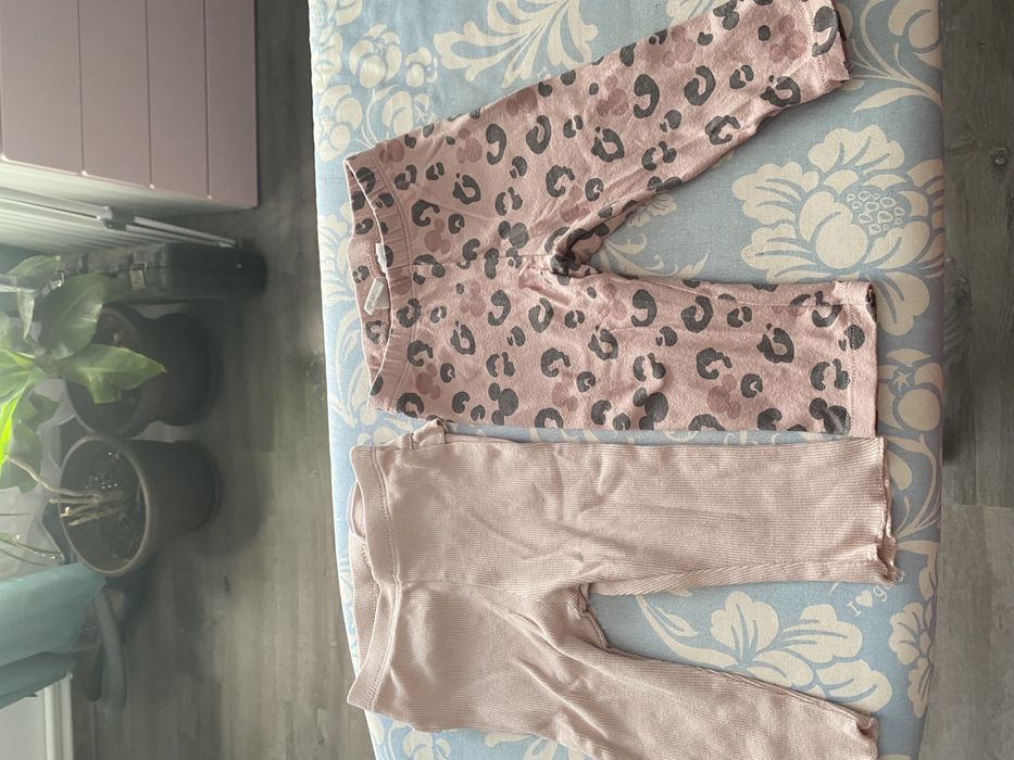 Vand hainute bebelusi toamna- primavara marime 68 cm h&m