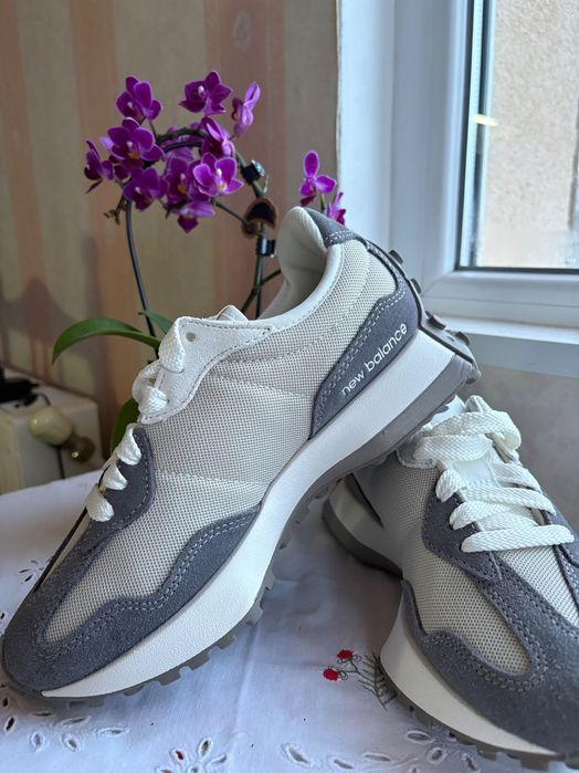 Чисто нови маратонки,много удобни