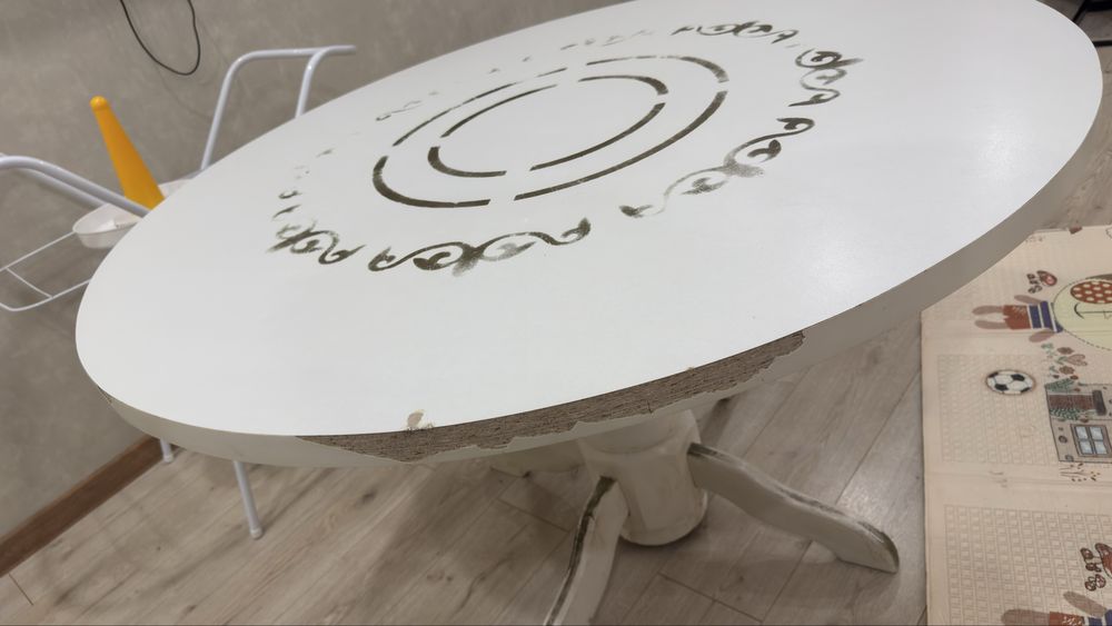 Продам кухонный стол