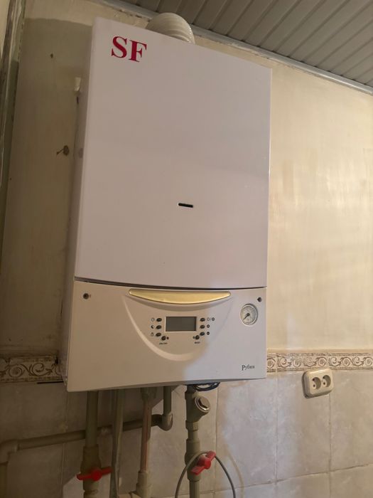 Продам газовый Котел Марка SF