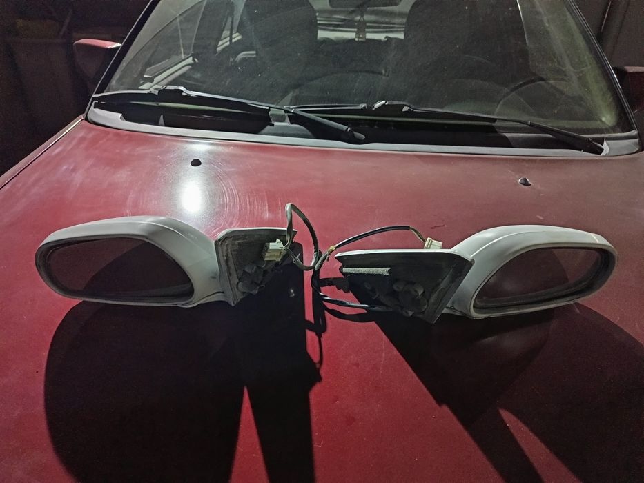 Боковые зеркала Мазда кронус