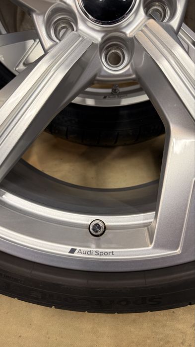Оригинални 5х112 20” Audi RS5 с летни гуми