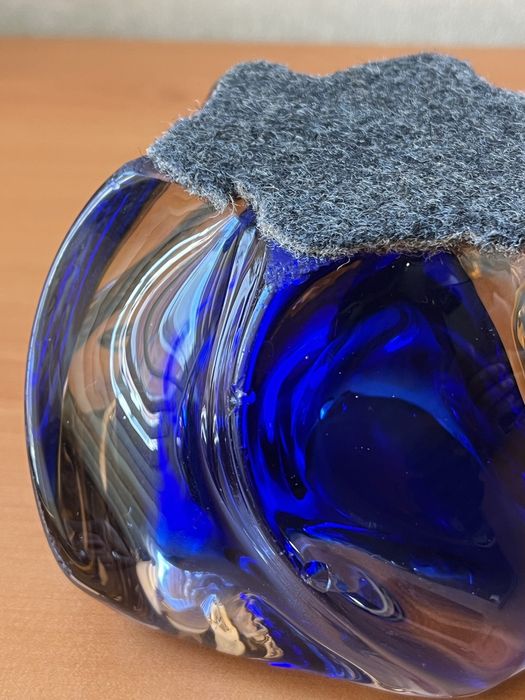 Ръчно изработен пепелник стъкло  тип мурано