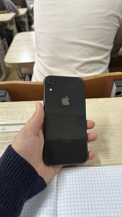 Iphone Xr sotiladi