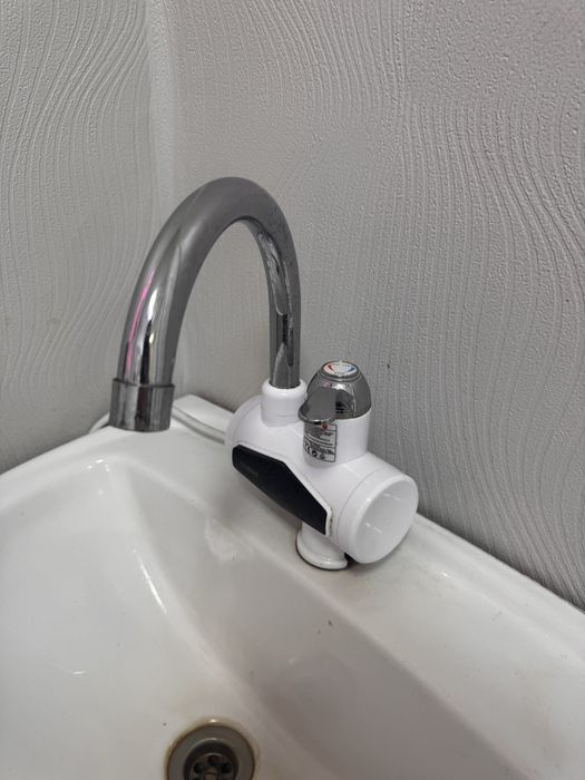 Раковина с пьедисталом