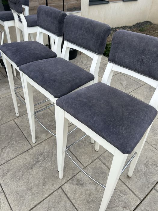 Set masa si scaune de bar