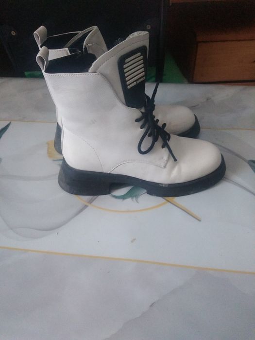 Ботинки женские кожаные