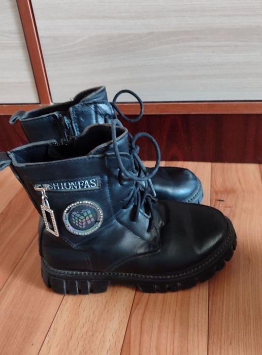 Детский куртка,етік қызға