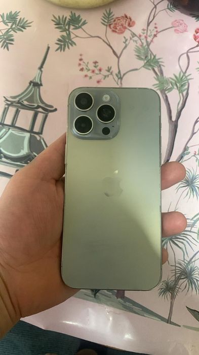 Срочно продам телефон