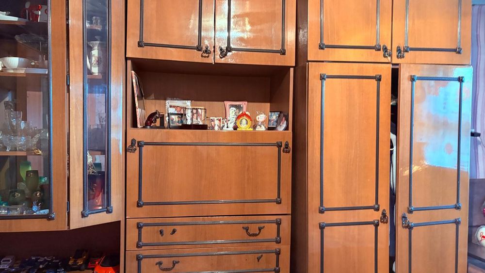 Продам стенку ! Б/У