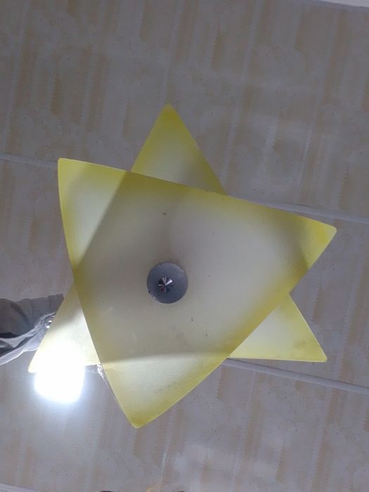 Svetilnik 4ta yaxshi