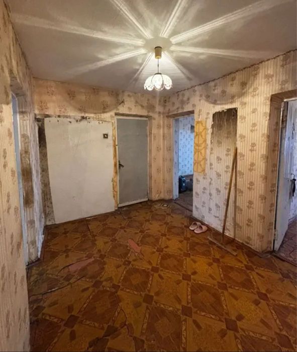 Продам 4-х комнатную квартиру