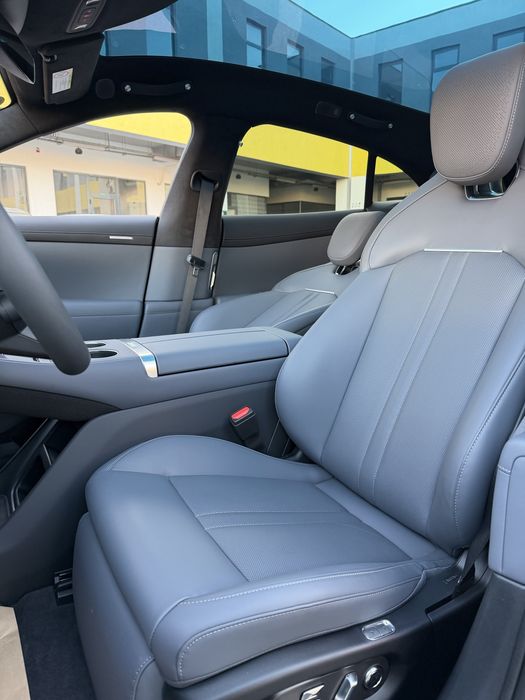 Xiaomi YU7 Max v nalichii