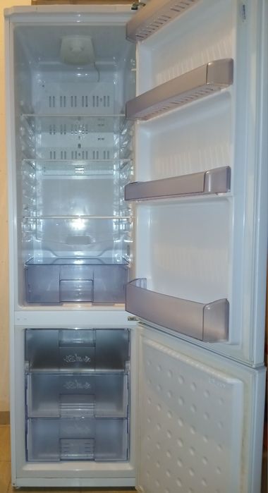 Продам холодильник Веко