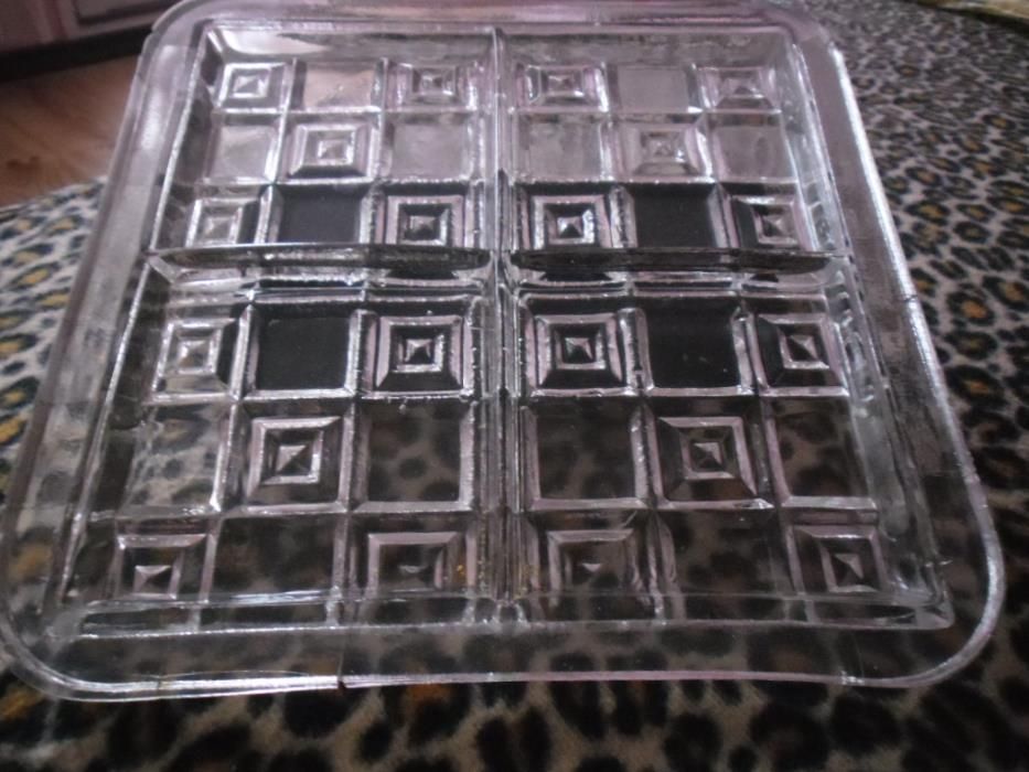 ретро четворно дебелостенно плато и метален поднос