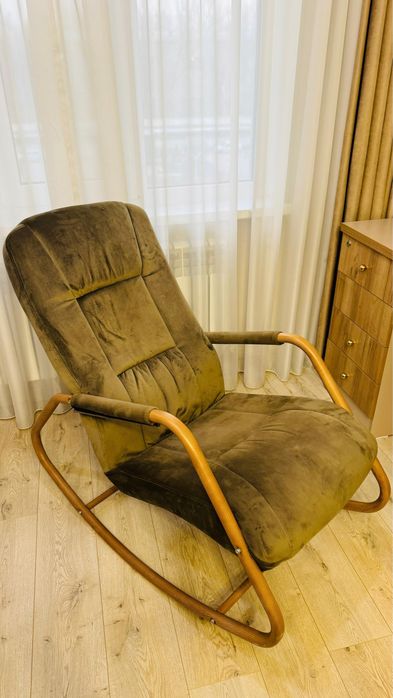 Продам кресло-качалку. Кресло-качалка