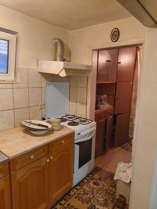 Продава се къща с голям двор и постройки в с. Ловнидол, общ. Севлиево!