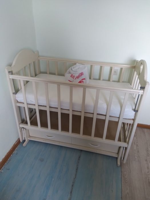 Срочно продам кроватку