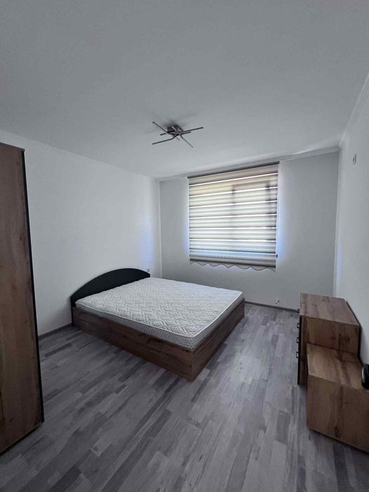 Дава се под наем Тристаен апартамент в Айтос - 98 кв.м за 357 € - Снимка #2