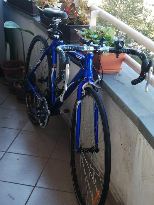 Vand cursiera folosita in stare f buna