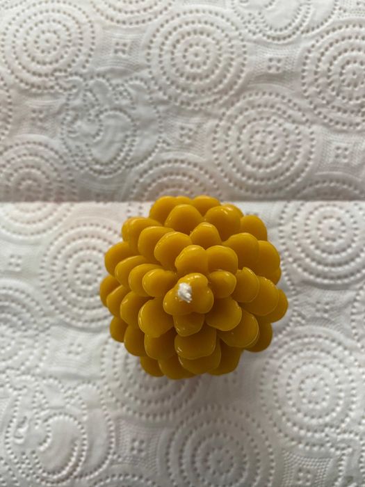 Свещ от естествен восък