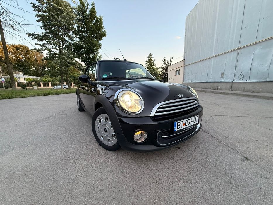 MINI Cooper Cabrio 1.6 Benzină – 2011 – Piele – Decapotabilă – Aspect deosebit