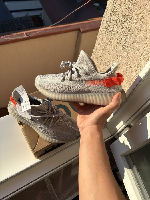 Yeezy 350 Tail Light