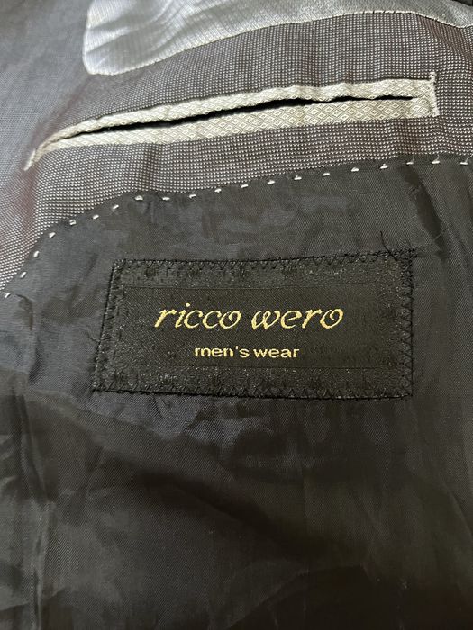 Костюмы мужские