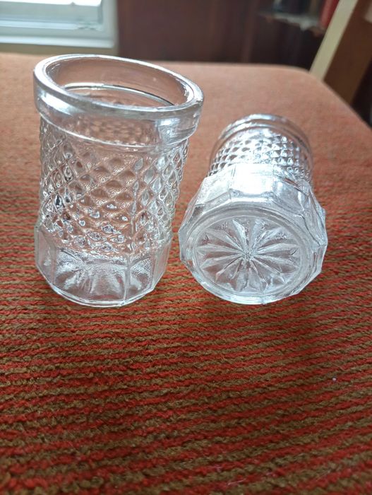 Стъклени ракиени чашки