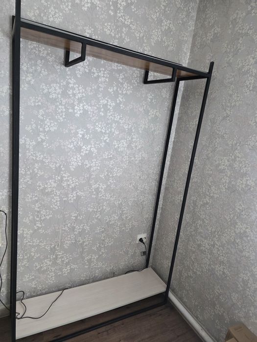 Торговое оборудование лофт 3 шт