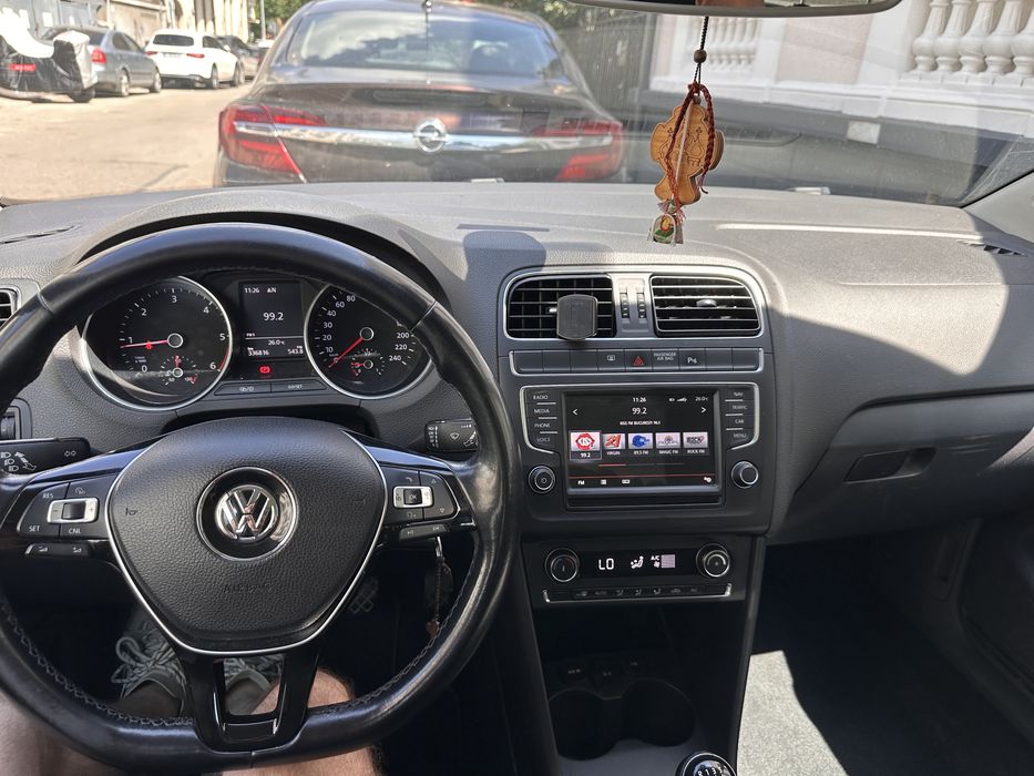 VOLKSWAGEN Polo 2014 — imagine 2