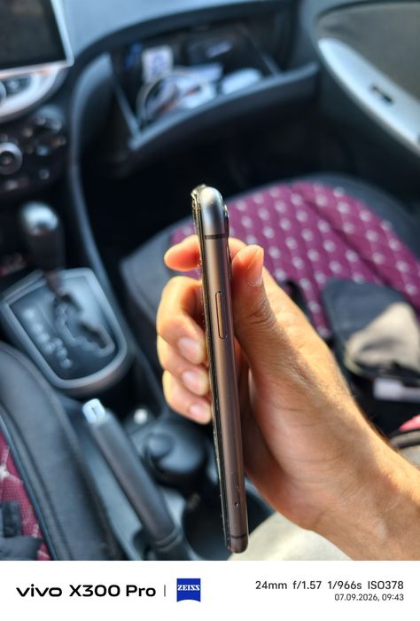 Продам iphone 11