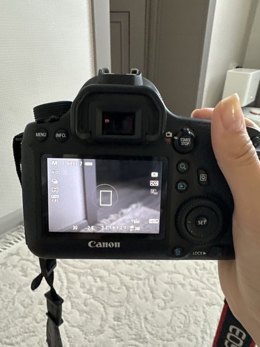 Фотоаппарат Canon EOS 6D