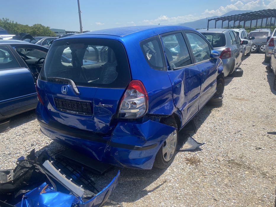 Хонда джаз 1.3 бензин на части