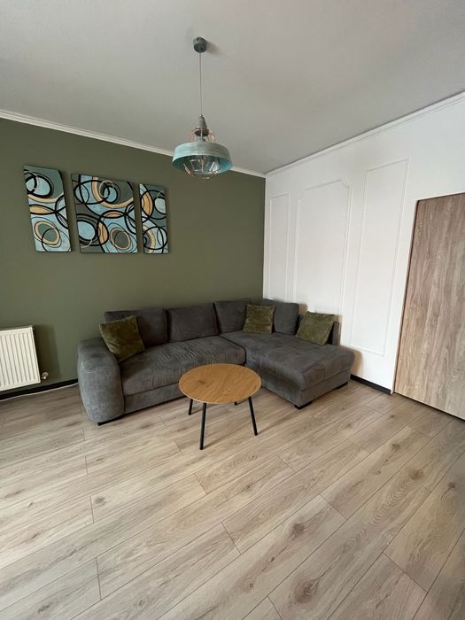 Apartament de închiriat