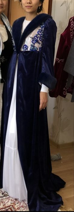 Продается шапан от можного дома Tarbiya