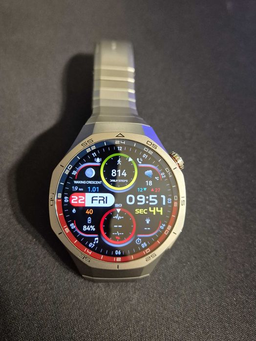 Huawei Watch GT 5 Pro Titanium  Garantie aprilie 2027