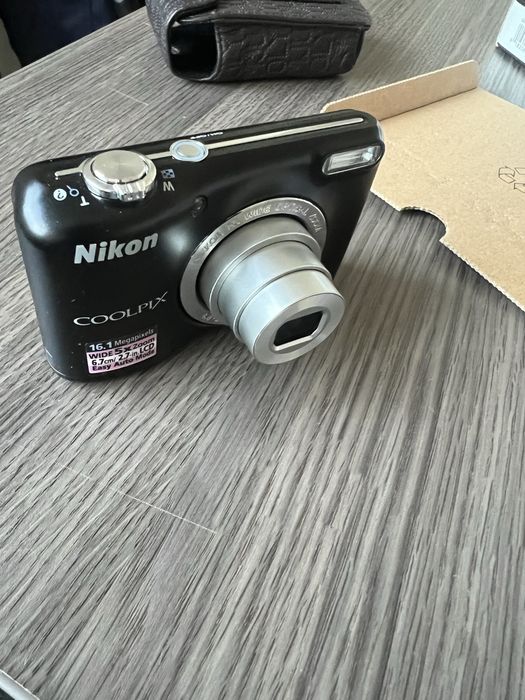 Aparat foto Nikon Coolpix L27 ca nou