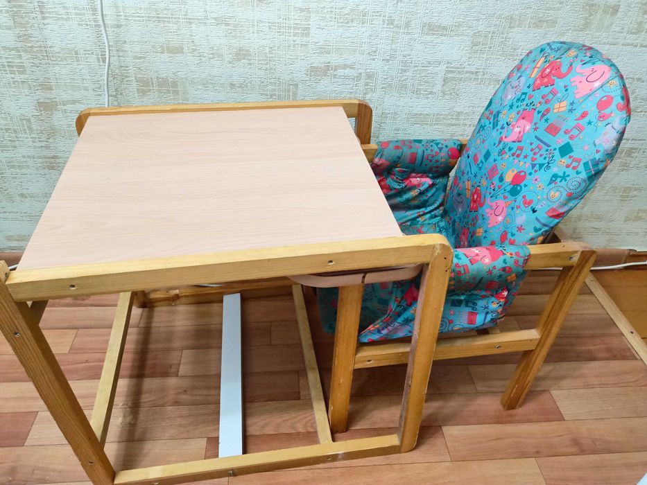 Стул для кормления